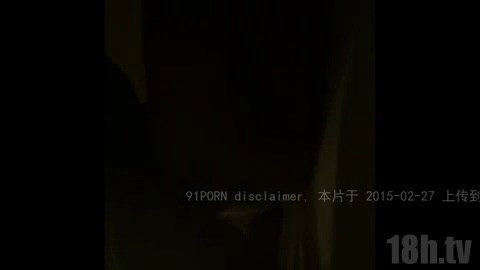 请关灯后观看18岁高三男生系列
