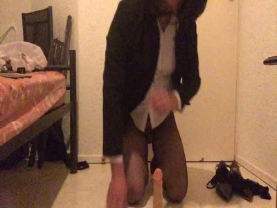 黑絲OL自慰爆菊