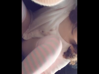 露臉自拍自慰 流了好多愛液 不看後悔哦