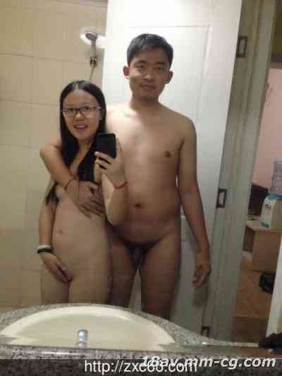 喜欢自拍操逼过程的大学美女假期特意约男友宾馆体验刺激,饱满肥厚的鲍鱼真干净,啪啪时还商量怎么操爽!【30:33】