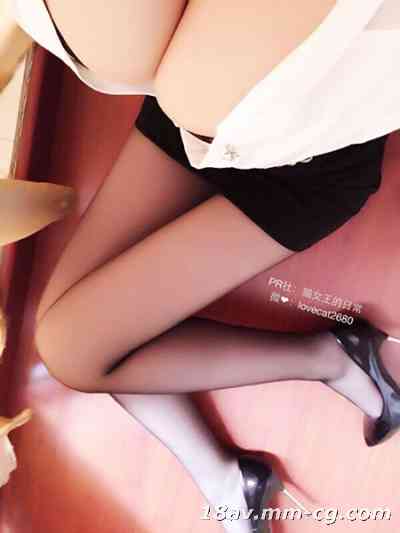 PR社细腿小骚骚猫女王的日常 办公室OL制服黑丝诱惑 一张椅子就能表演 脱光了胸部竟然是爆乳【8:4】